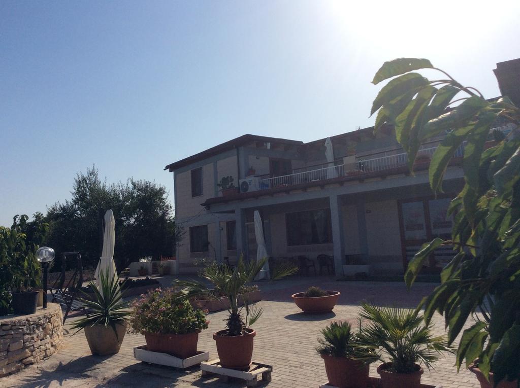 Agriturismo La Ferrovia Molfetta Exterior photo